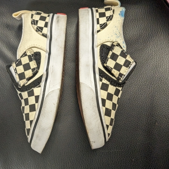 Vans - Picture 4 of 4